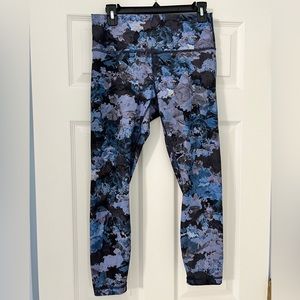 Lululemon Size 10 Wunder Under High-Rise 7/8 Tight 25"